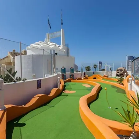 Benal Suite, Estudio Con Parque Acuático Y Vistas Al Mar. Benalmádena